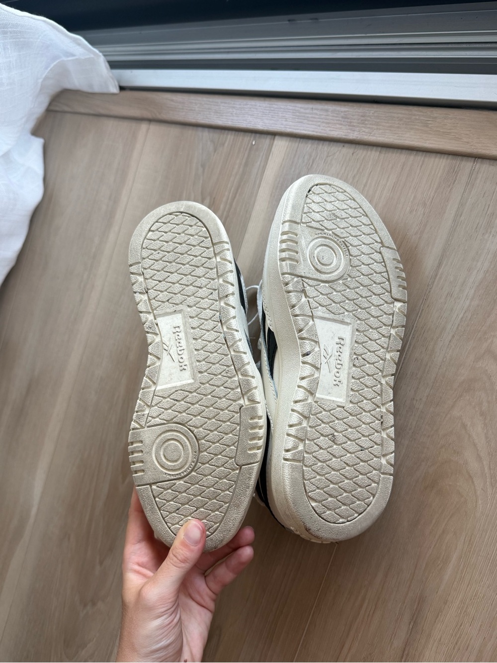 Reebok Low-Top Sneakers - Picture 6 of 6